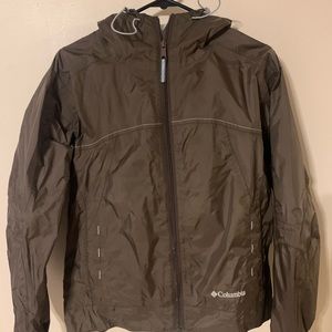 Columbia Women’s packable rain shell jacket